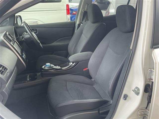 Nissan LEAF 2015 8085286-5