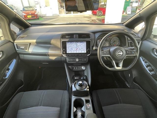 Nissan LEAF 2022 8085300-17