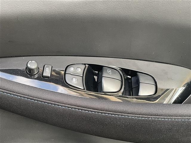 Nissan LEAF 2022 8085300-22