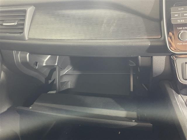 Nissan LEAF 2017 8085301-2