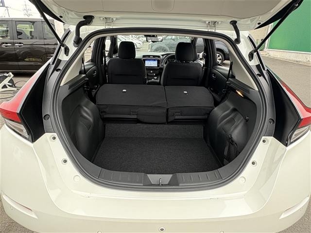 Nissan LEAF 2022 8085302-21