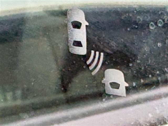 Nissan LEAF 2022 8085302-3