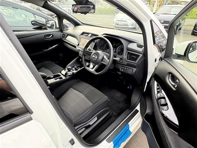 Nissan LEAF 2022 8085302-9