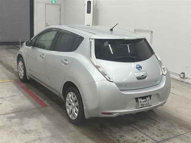 Nissan LEAF 2016 8085306-1