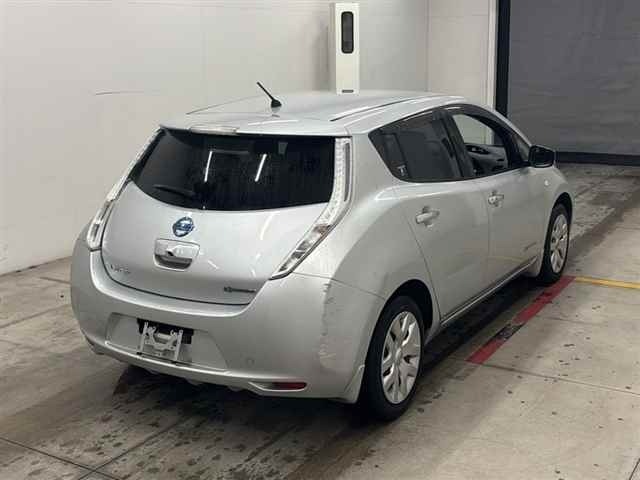 Nissan LEAF 2016 8085306-5