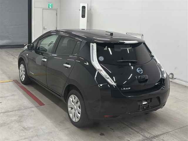 Nissan LEAF 2016 8085307-1