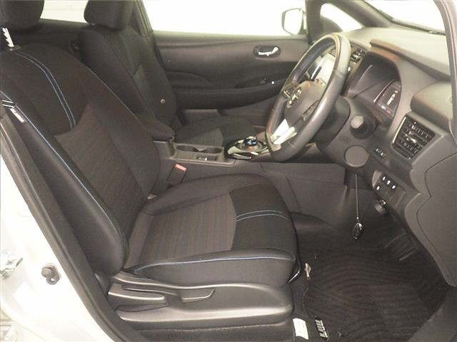 Nissan LEAF 2021 8085308-5