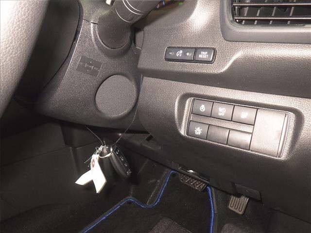 Nissan LEAF 2020 8085310-8