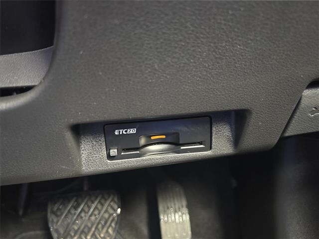 Nissan LEAF 2021 8085311-13