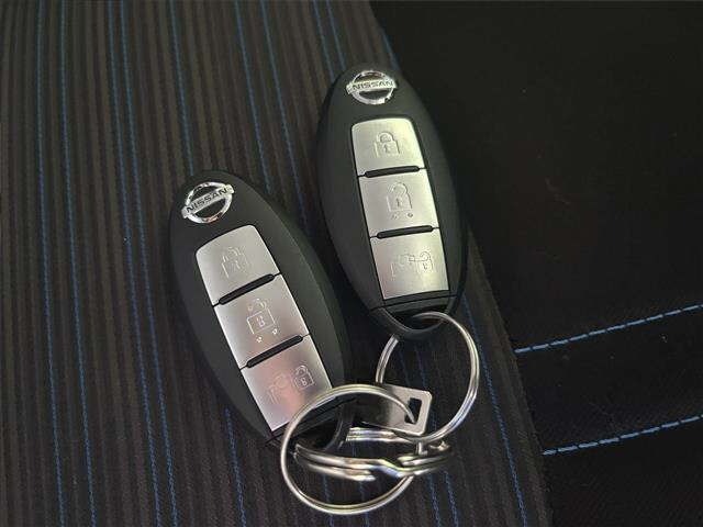 Nissan LEAF 2021 8085311-14