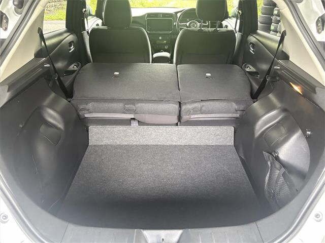 Nissan LEAF 2021 8085311-17