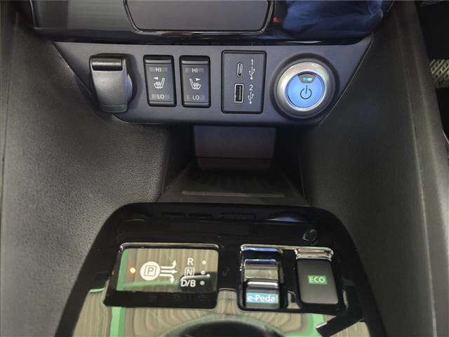 Nissan LEAF 2021 8085311-9