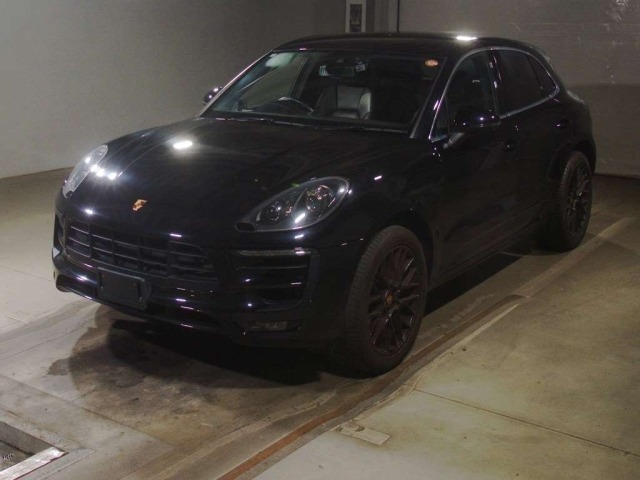 Porsche MACAN 2018 8080270-0