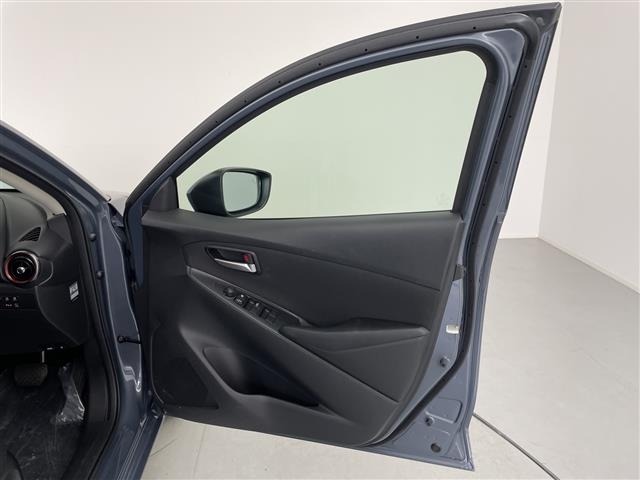 Mazda MAZDA2 2024 8080977-6