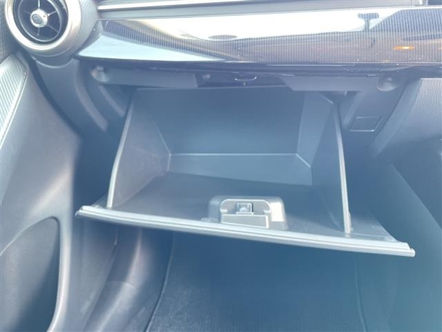 Mazda MAZDA2 2021 8081004-11