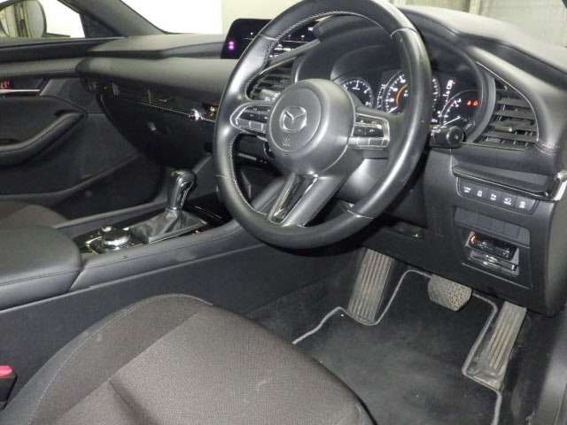 Mazda MAZDA3 2022 8080182-3