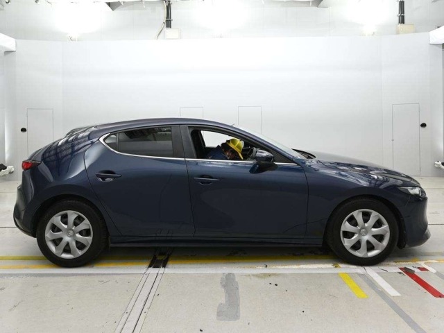 Mazda MAZDA3 2022 8080202-3