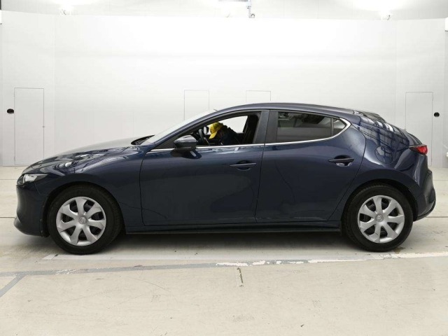 Mazda MAZDA3 2022 8080202-4