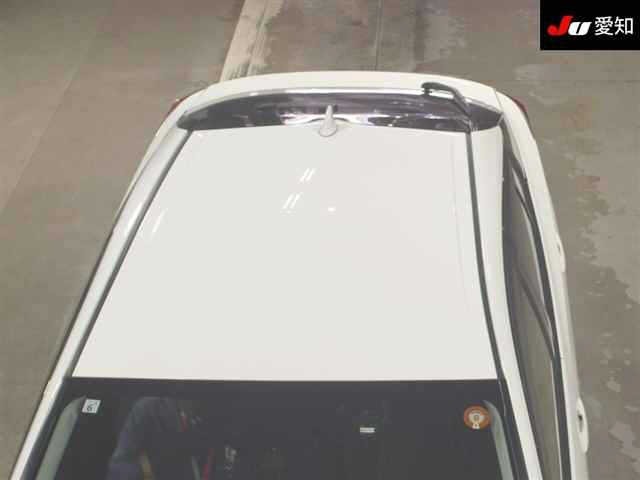 Toyota PRIUS 2017 8082747-9