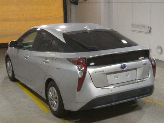Toyota PRIUS 2017 8082844-1