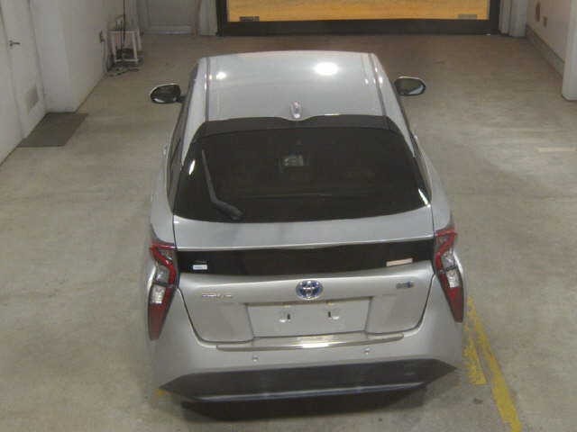 Toyota PRIUS 2017 8082844-6