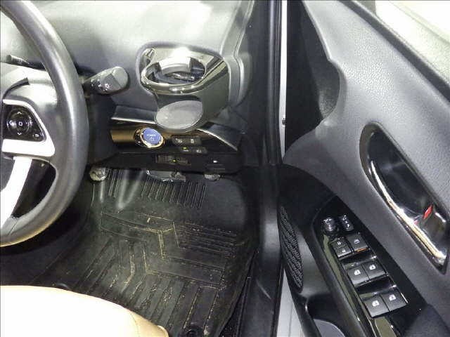 Toyota PRIUS 2017 8082844-7
