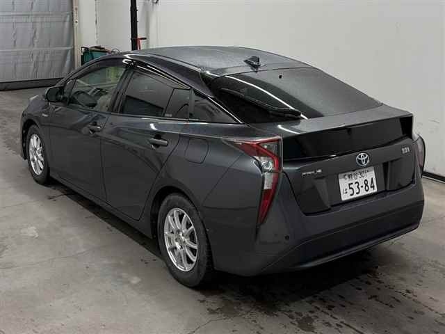 Toyota PRIUS 2016 8082845-1