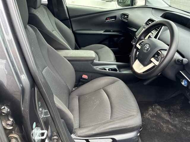 Toyota PRIUS 2016 8082845-7