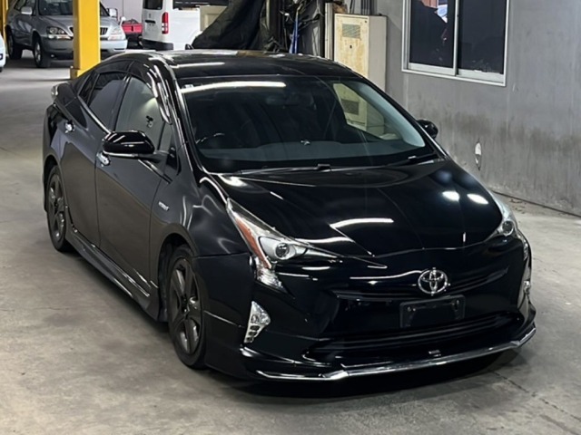 Toyota PRIUS 2017 8082998-4