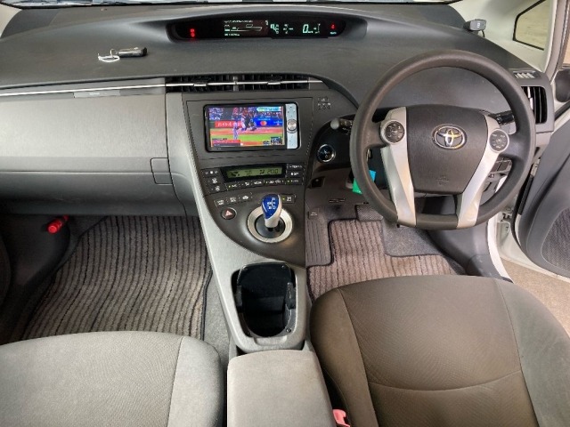 Toyota PRIUS 2011 8083003-3