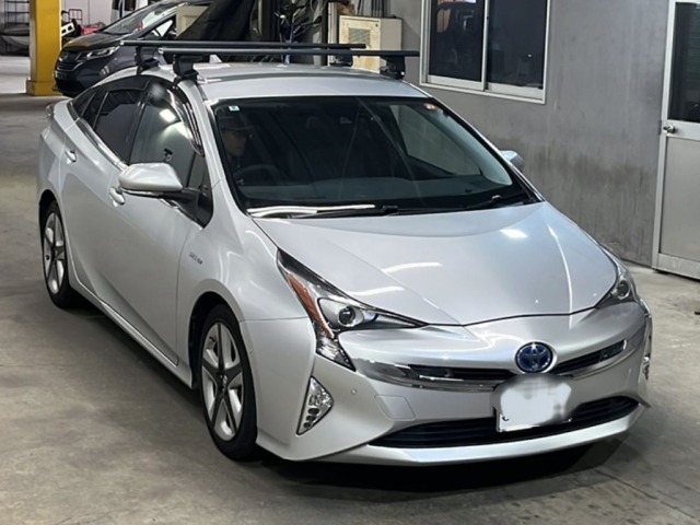 Toyota PRIUS 2016 8083005-4