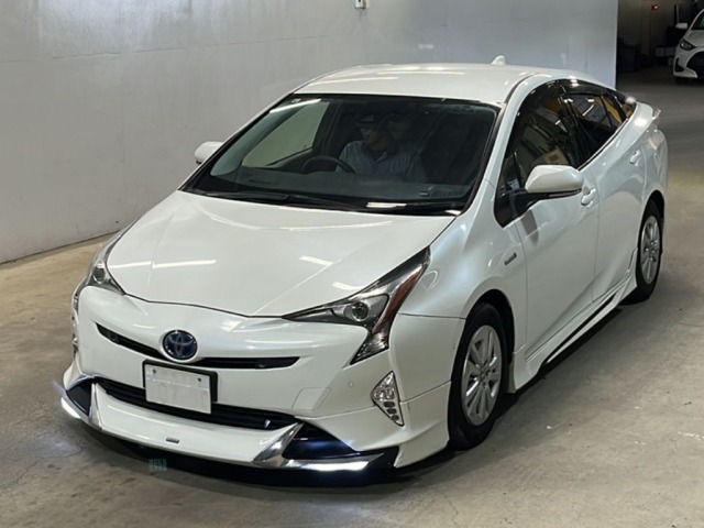 Toyota PRIUS 2017 8083098-0