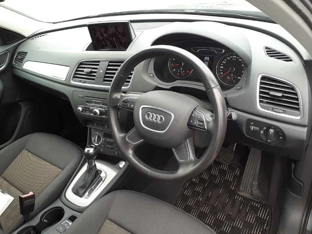 Audi Q3 2013 8079149-7