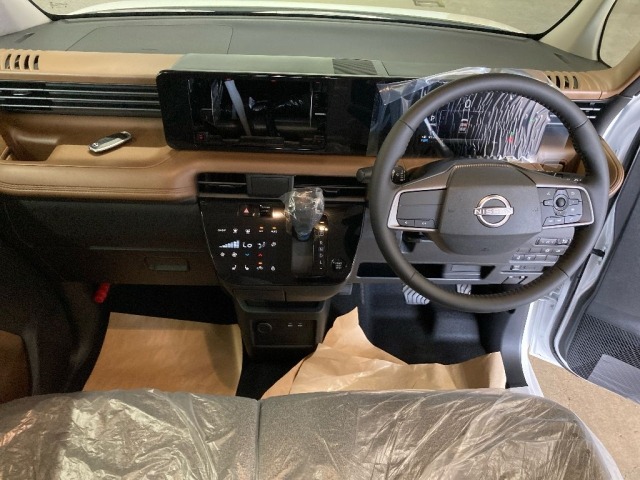 Nissan ROOX 2026 8077949-3