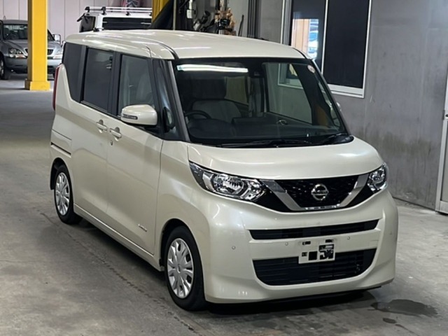 Nissan ROOX 2022 8077950-4