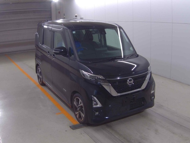 Nissan ROOX 2021 8077975-0