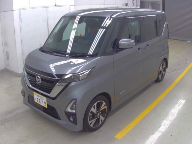 Nissan ROOX 2022 8077982-3