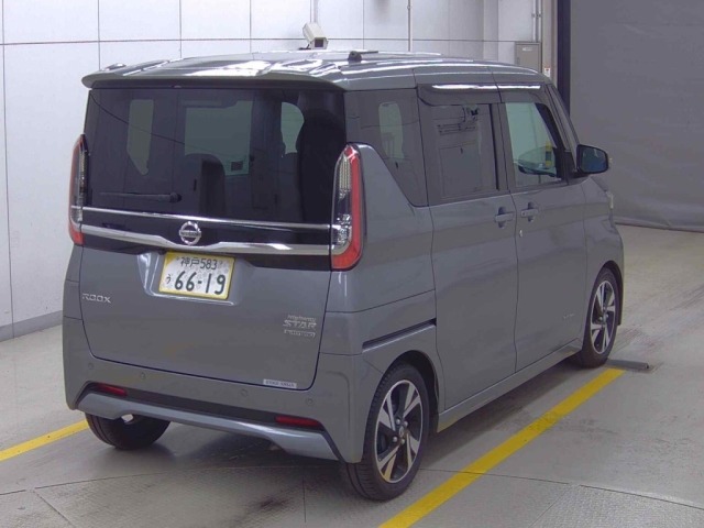 Nissan ROOX 2022 8077982-4