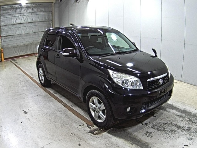 Toyota RUSH 2013 8084579-0