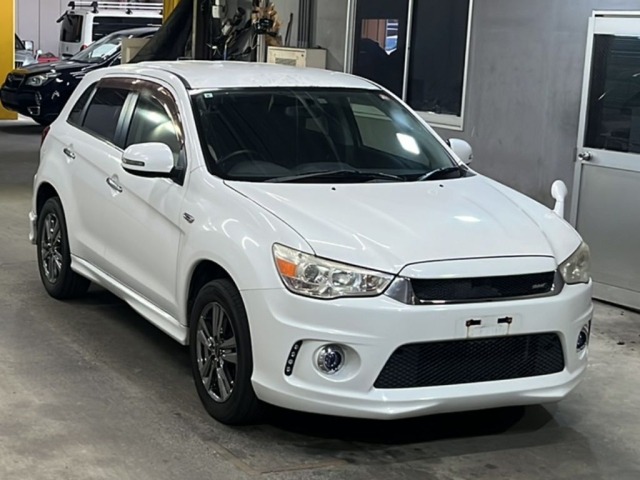 Mitsubishi RVR 2013 8086095-4