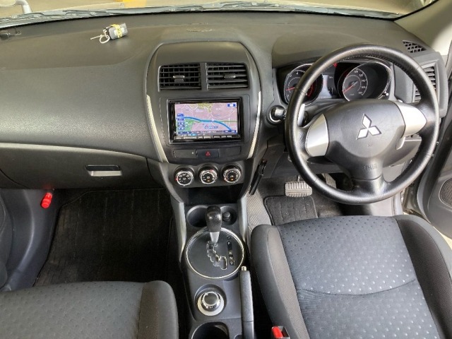 Mitsubishi RVR 2011 8086103-3