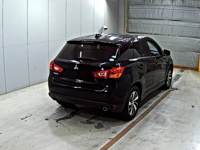 Mitsubishi RVR 2017 8086121-5