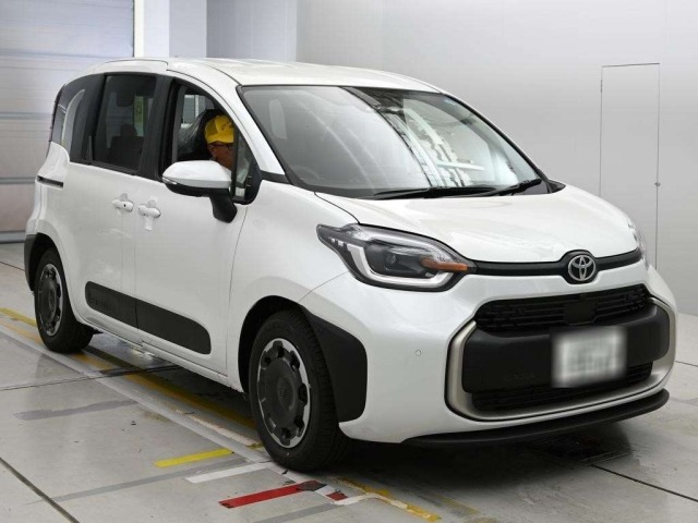 Toyota SIENTA 2026 8086174-5