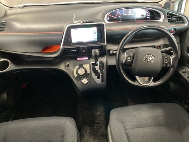Toyota SIENTA 2015 8086182-3