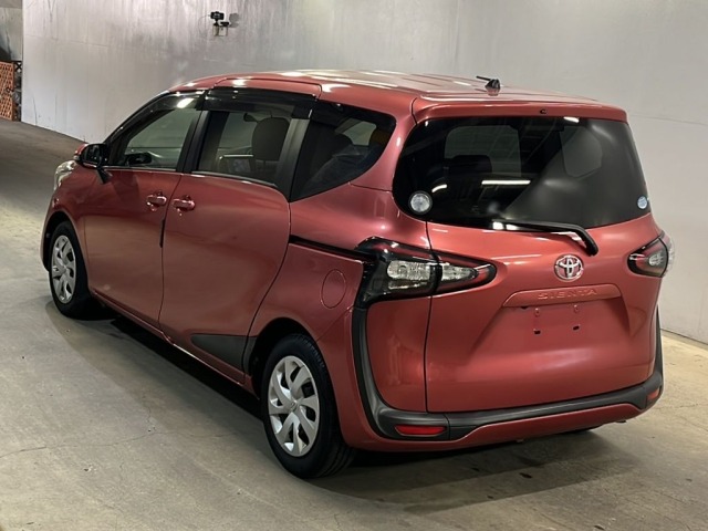 Toyota SIENTA 2016 8086186-1
