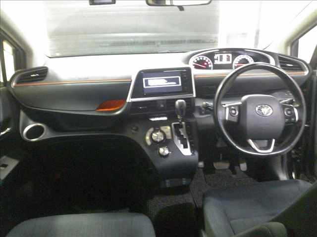 Toyota SIENTA 2015 8086194-5