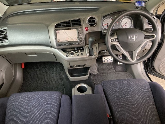 Honda STREAM 2009 8085911-3