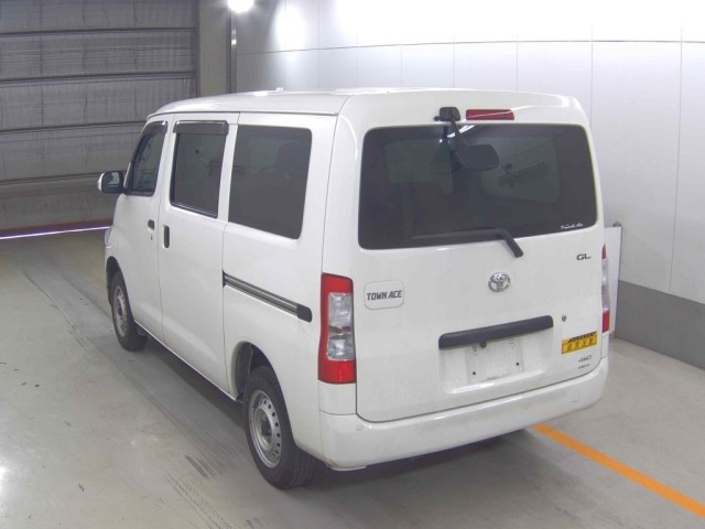 Toyota TOWNACE VAN 2022 8077270-1