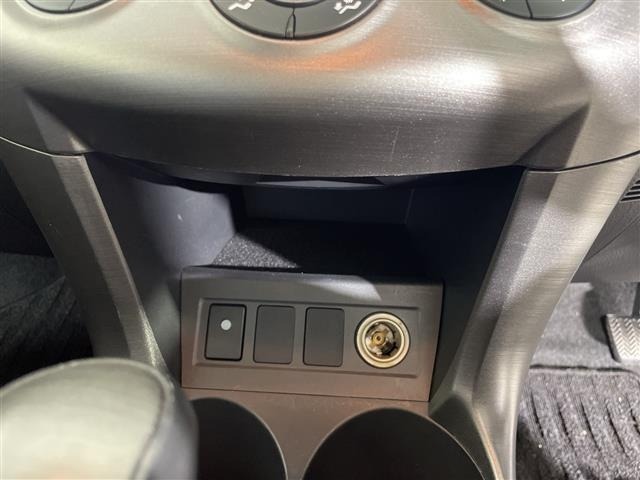 Toyota VANGUARD 2013 8077649-9