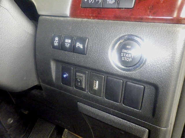Toyota VELLFIRE 2008 8086316-6